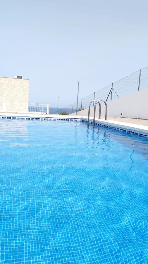 Adosado con fantásticas vistas al mar y piscina. Peníscola Exterior foto