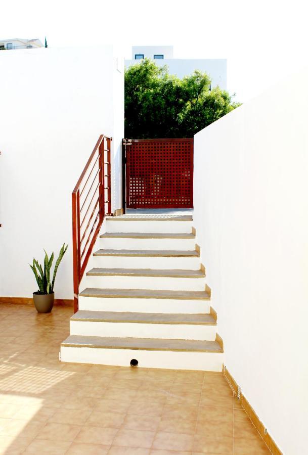 Adosado con fantásticas vistas al mar y piscina. Peníscola Exterior foto